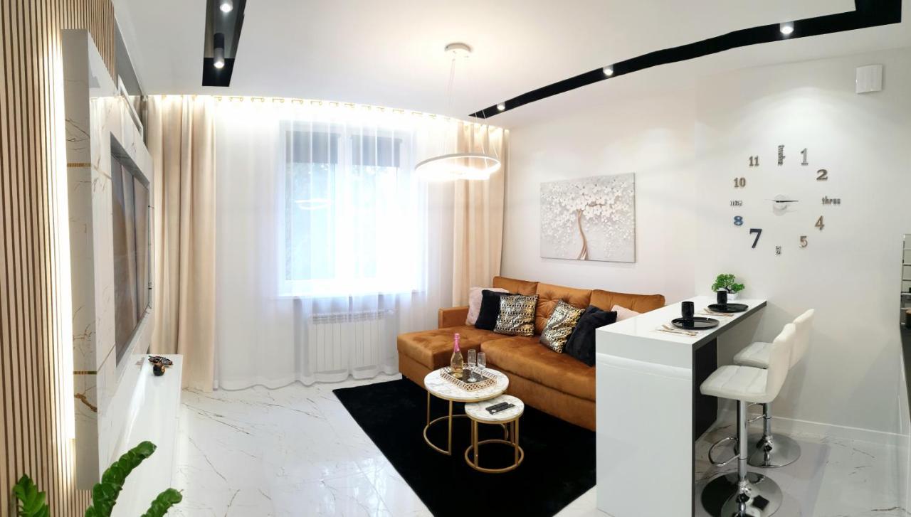 Vip Room 2+2 Konin  Exterior foto