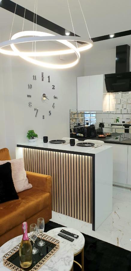 Vip Room 2+2 Konin  Exterior foto